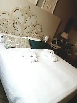 לינה וארוחת בוקר Residenza Roccaforte Scaligera ורונה