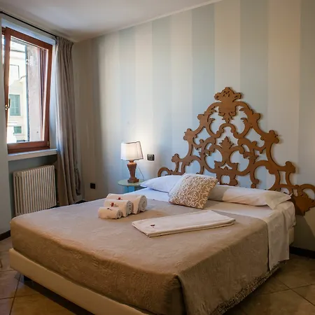 Residenza Roccaforte Scaligera לינה וארוחת בוקר