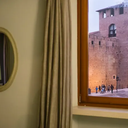 Bed & Breakfast Residenza Roccaforte Scaligera 4*