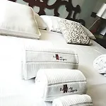 Residenza Roccaforte Scaligera 住宿加早餐酒店 维罗纳