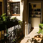 Residenza Roccaforte Scaligera 住宿加早餐酒店 维罗纳